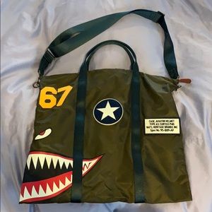 Army green messenger/crossbody bag
